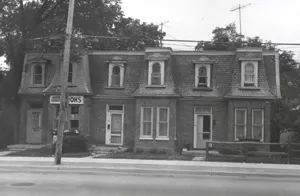 Speight Row Houses